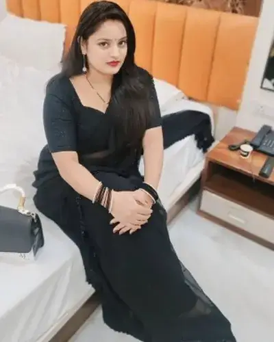 Escort Service Dhaurahara
